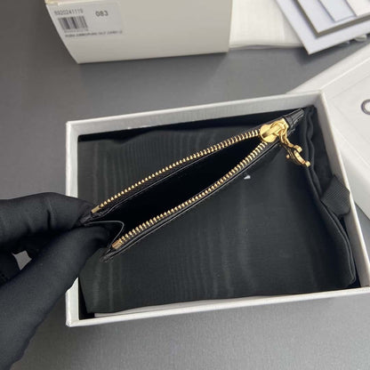 【セリーヌ】2色ギフトにも*送料込☆ ジップ付きカードホルダー トリオンフ チャーム