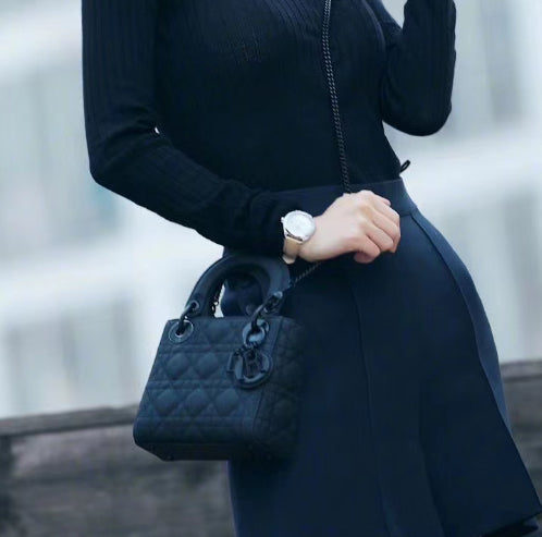 【ディオール】入手困難★マットブラックが超かっこいい★ミニバッグ