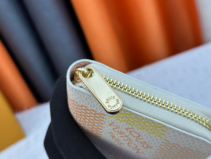 【ルイ・ヴィトン】Zippy魅力あふれるカラフルなロングウォレット｜早い者勝ち！