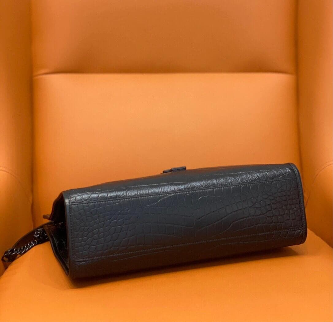 【サンローラン】話題のNikiクロコ型押しバッグ 実用性とデザイン性を両立